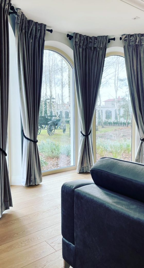 F9370606-D34D-431A-B5C0-DD6A06B3F9BC